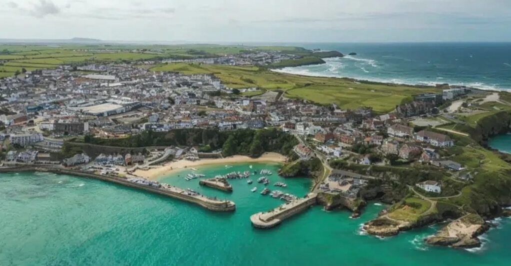 Newquay harbour - Cornwall